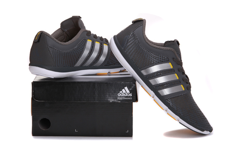 chaussures adidas homme en solde